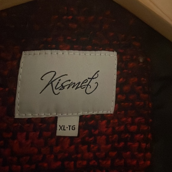 Never worn black/red polyester/wool vest - faux lamb collar and polyester lining - Picture 3 of 14